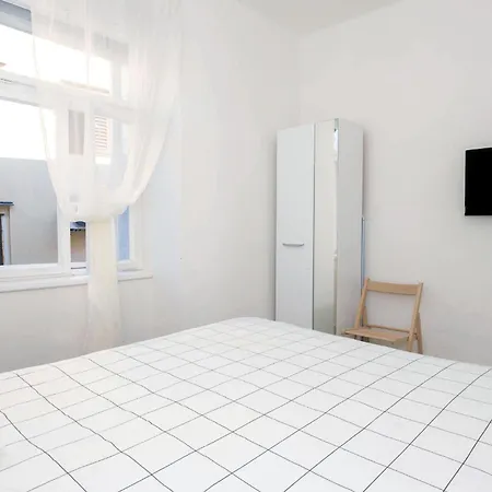 Apartment Amazing In With Kitchen *